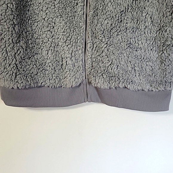 Aerie Offline Fluffy Cloud Sherpa Vest Grey Size M - Picture 9 of 11